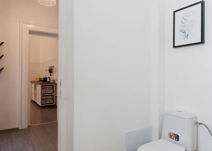 Hidden Gem In The Hearth Of Historical Center