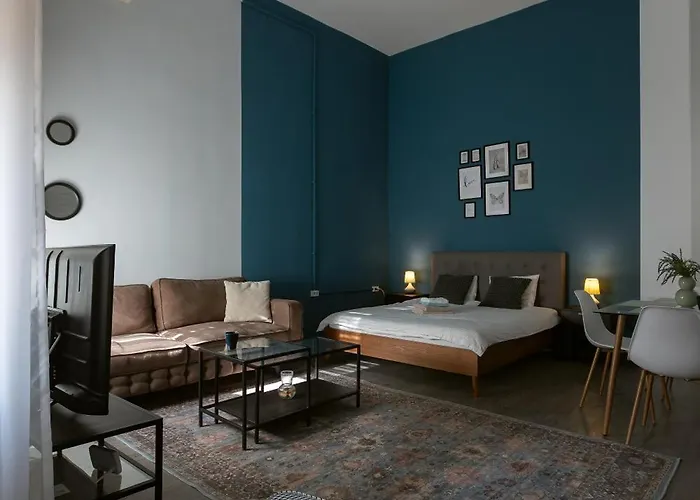 Hidden Gem In The Hearth Of Historical Center